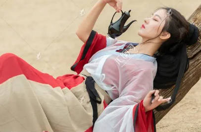 黄色下载软件-黄色应用免费下载-免费看黄色的软件